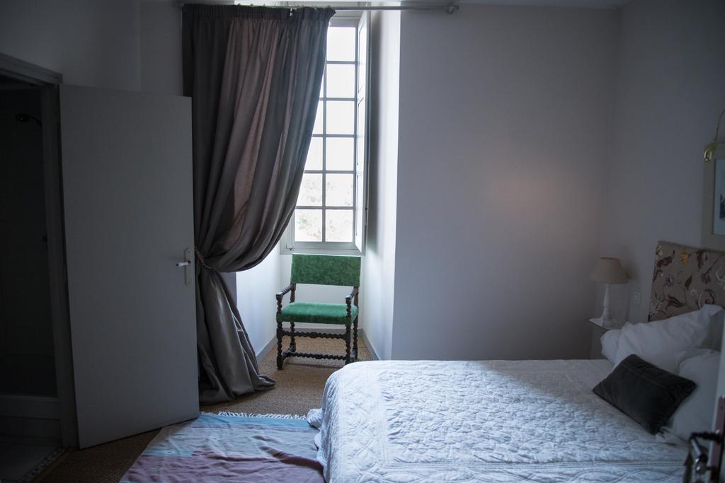 Chateau De Durtal Bed & Breakfast Екстериор снимка